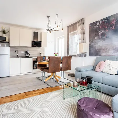 Kalina Deluxe * Jelsa (Hvar)