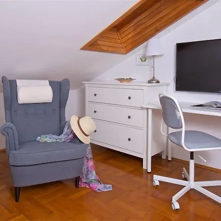Kalina Deluxe * Jelsa (Hvar)